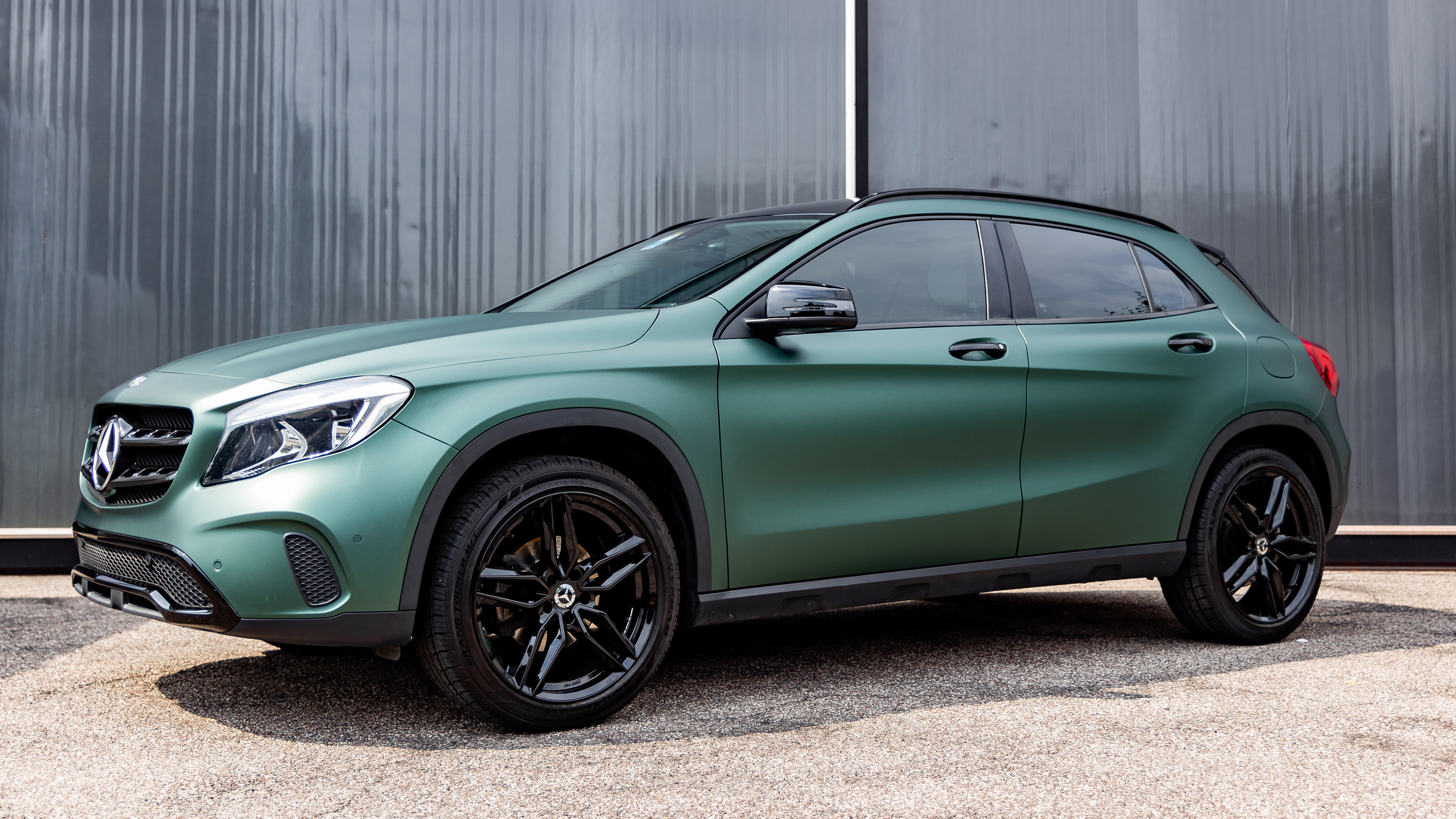 Wrapping Mercedes GLA Verde